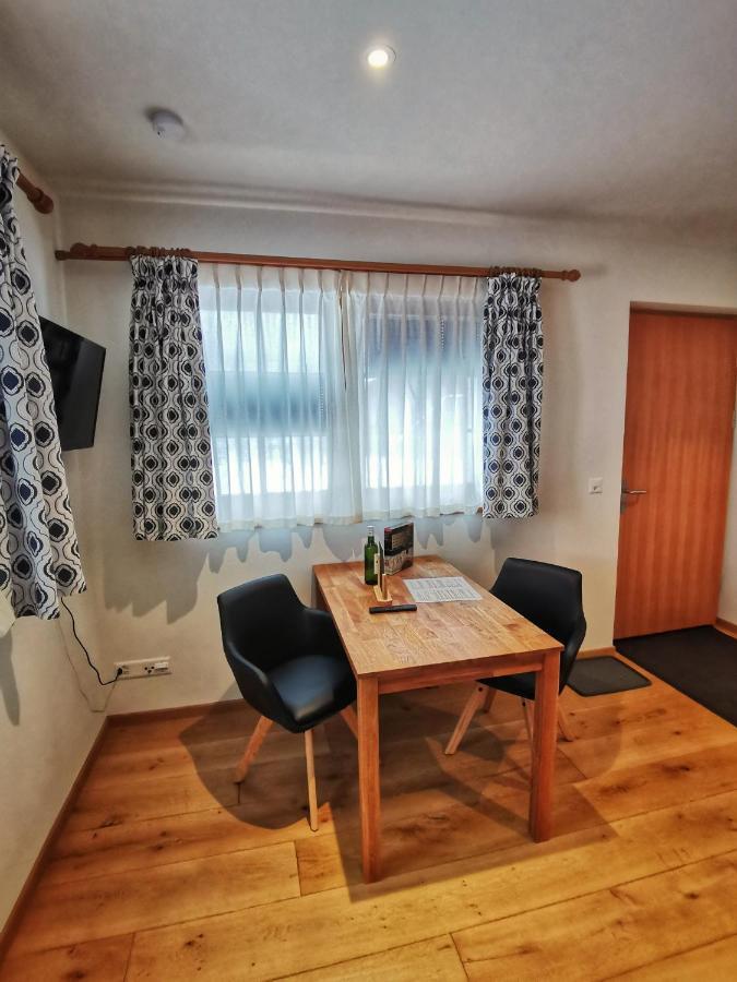 Brunnematta Apartment Ernen Exterior foto